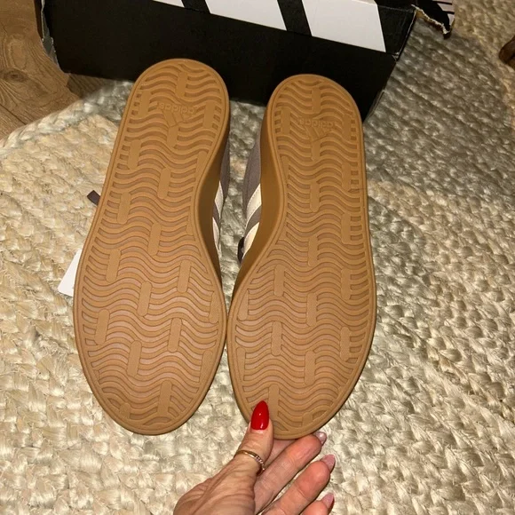 adidas VL Court 3.0 Suede Sneakers in Taupe and Gum - Picture 4 of 7